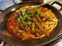 牛大锅-酒肆浅葱•烧烤•龙虾•排档(卓悦intown店)