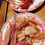重庆解放碑好吃地道的火锅“虹灶九宫格”老火锅[糖果]