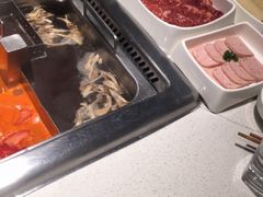 -海底捞火锅鲜切牛肉主题店(长寿路店)