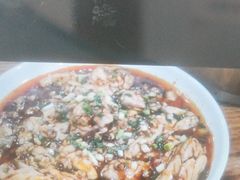 -罗氏豆花饭庄·川菜·土火锅·豆花(卡都花苑店)