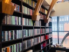 -钟书阁(松江泰晤士小镇店)