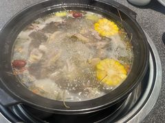 -野迹·石橄榄鸡·烧烤(新洲店)