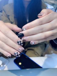 -UGIRL有个美甲