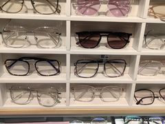 -沫芮眼镜·蔡司官方授权店(人民广场店)