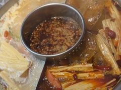 -佬土鹅肠火锅(解放路店)