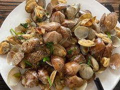 辣炒蛤蜊-1910老鲁味海鲜·戳子肉·青岛菜(金沙滩店)