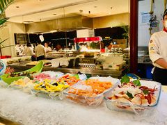 -荣誉国际酒店-云顶旋转餐厅