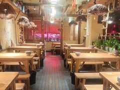 -泥糊破店小酒馆·团建聚餐(南京西路店)