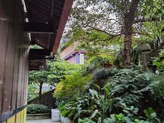 -峨眉山报国寺