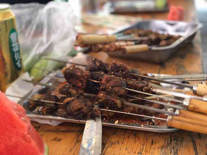 蟹岛老马场烧烤区-"我们来的那天就我们一桌,食材是我自己从牛.