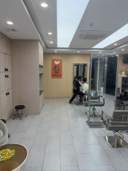 -首脑美发沙龙