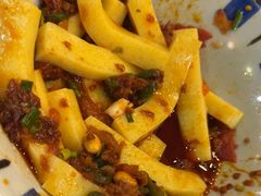 -亮欢寨酸汤鱼(沙冲路店)