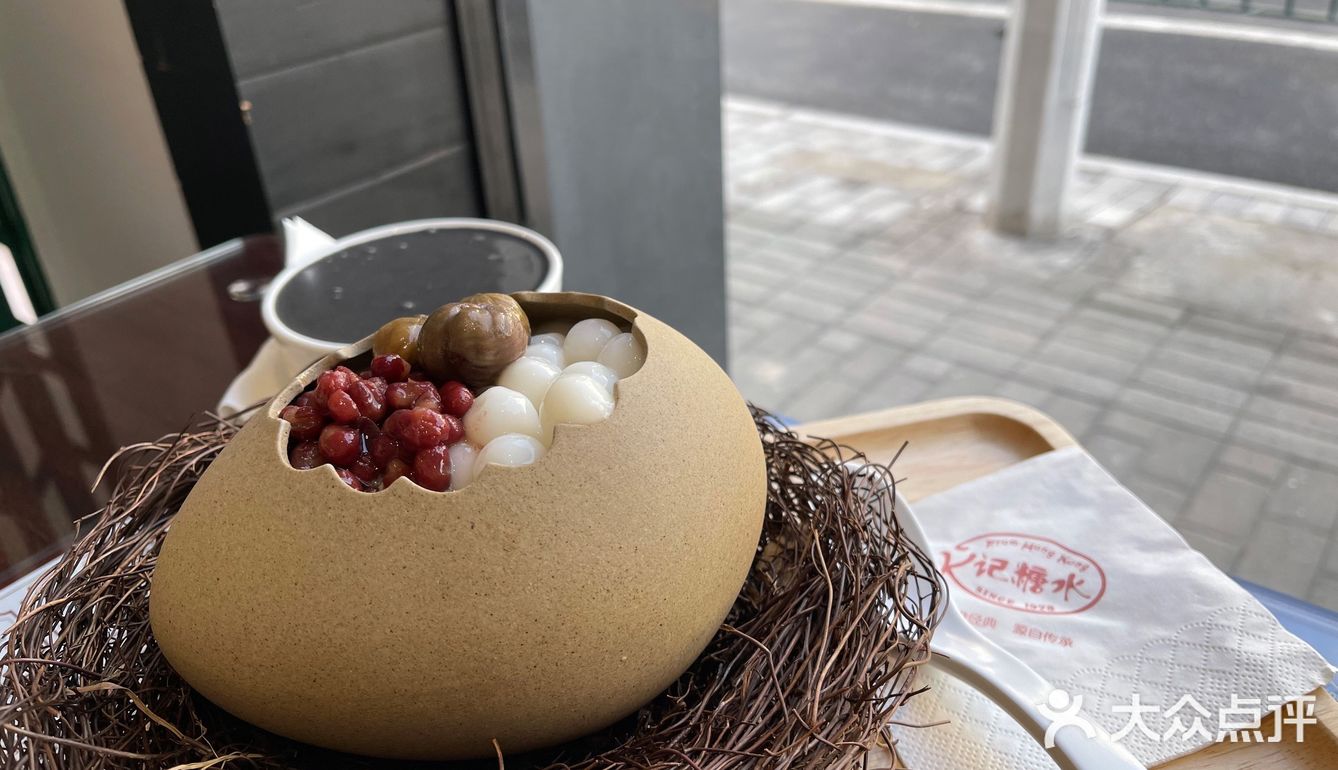 店员不仅退了我们的打包盒费用，还主动帮我们装好