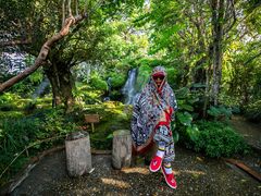 -Chom Cafe and Restaurant