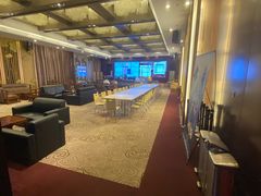 -天幕新彩云国际影城(激光巨幕店)