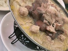 -一口猪海鲜浑锅·东北家常菜