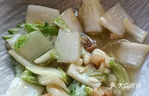 Fried Pork Rind with Highland Hair Cabbage