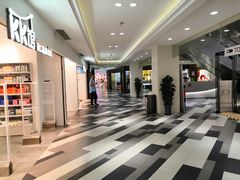 -百联临沂购物中心(临沂路店)