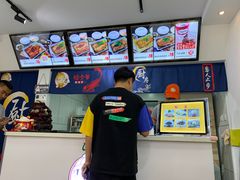 酱香无骨烤鱼饭-鲲少爷烤鱼饭.螺蛳粉·清真(爱琴海店)