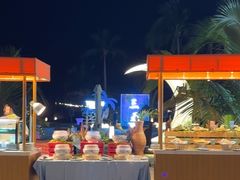 -亚龙湾希尔顿自助餐厅·海鲜·烧烤·沙滩BBQ·现场乐队