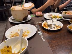 -Chom Cafe and Restaurant