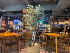 大堂-JINNS锦时 steak&pizza(浸信会礼拜堂旧址店)