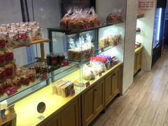 面包甜点陈列柜-味多美(民星路店)