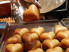 -Laderach 莱德拉(上海环贸iapm店)