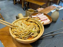 -阿山卓·野生菌火锅·纳西火塘烤肉