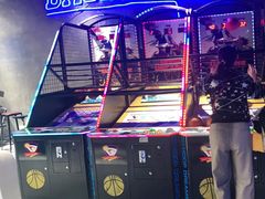 -世代星球·保龄球·镭战真人CS·团建(杨浦店)
