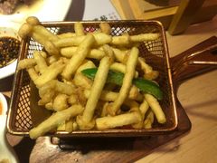 -关东小磨东北菜(上海长风大悦城店)