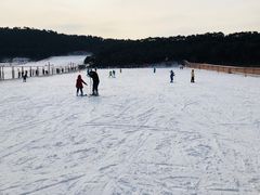 -十三陵雪世界滑雪场