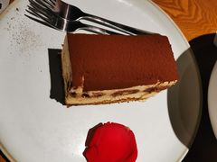 -JINNS锦时 steak&pizza(浸信会礼拜堂旧址店)
