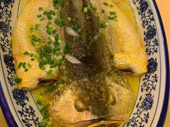 -山明水秀大饭店