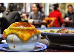 酥皮闷罐牛腩-小铫鸡汤