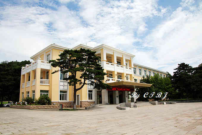 密云水库宾馆"五一出去玩的时候,住在那里,觉得非常物美.