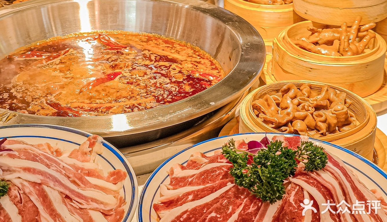 甜品不限量的卤菜火锅👀跑断腿也要吃