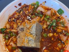 -由衷贵州酸汤牛肉火锅(新桥店)