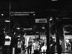 -一兆韦德健身(张杨路店)