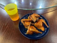 招牌妙龄乳鸽-煲煲掂风味煲仔饭餐厅(西区店)