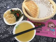 -八两八金·莱芜特色炒鸡(市南漳浦路店)