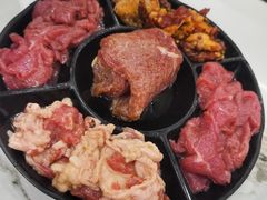 -啊美丽炭火烤肉(滑翔一店)