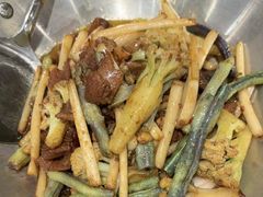 -黄泥岗·地道湖北菜(奥特莱斯店)