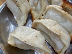 -黄阿姨锅贴大王(万航渡路店)