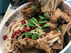 -灵芝妹子海鲜米线(凯德和平广场店)