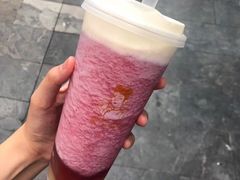-沪上阿姨鲜果茶(世茂广场宽厚里店)