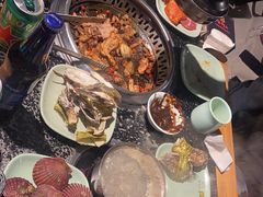 -釜御山海鲜烤肉火锅自助(新城市中心店)