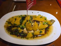 -魏铭鱼头捞饭(晋阳路店)