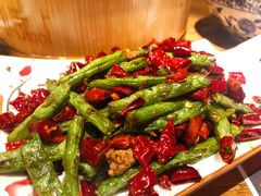 干煸四季豆-胡桃里音乐酒馆(环亚凯瑟琳广场店)