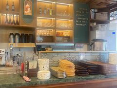-秘密旅行Bonjour(黑金冠 江南西店)